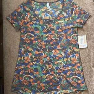 Lularoe Classic Tee x2